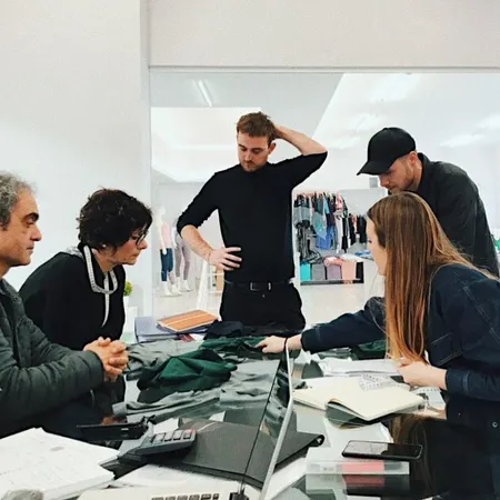 L'équipe Organic Basics, en développement de la technologie Silvertech 2.0 en matières recyclées.