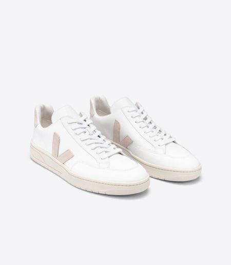 Basket basses en cuir et suède certifiés | blanc et beige "v-12 leather extra white sable", Veja, photo 2