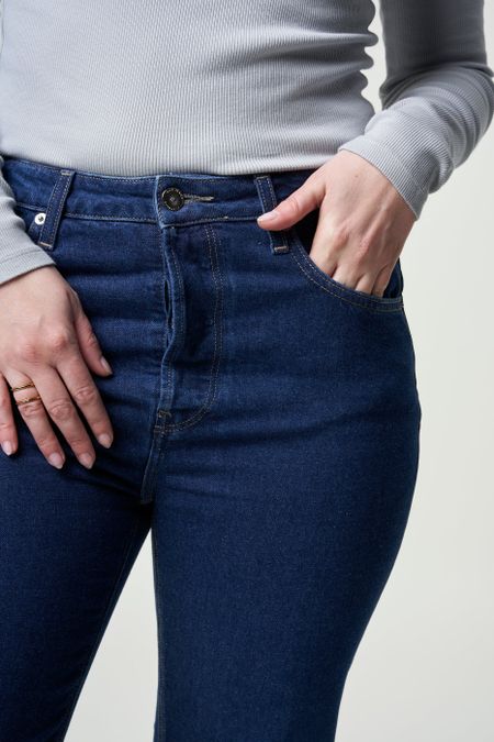 Jeans mit geradem Schnitt aus Bio-Baumwolle und recycelter Baumwolle - piper straight stone indigo, Mud Jeans, Foto 5