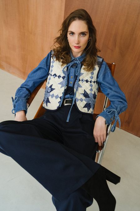 Steppweste aus Bio-Baumwolle | blau und weiß "lill quilted cotton vest - offwhite/blue", Nudie Jeans