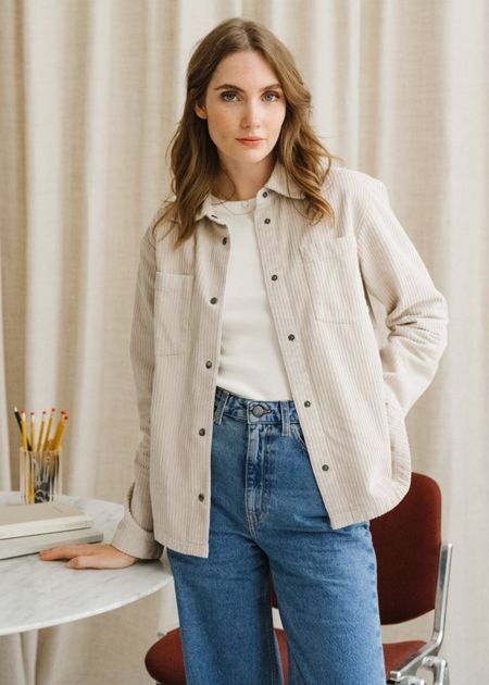 Surchemise velours en coton bio | beige "irrregular corduroy overshirt light feather gray"