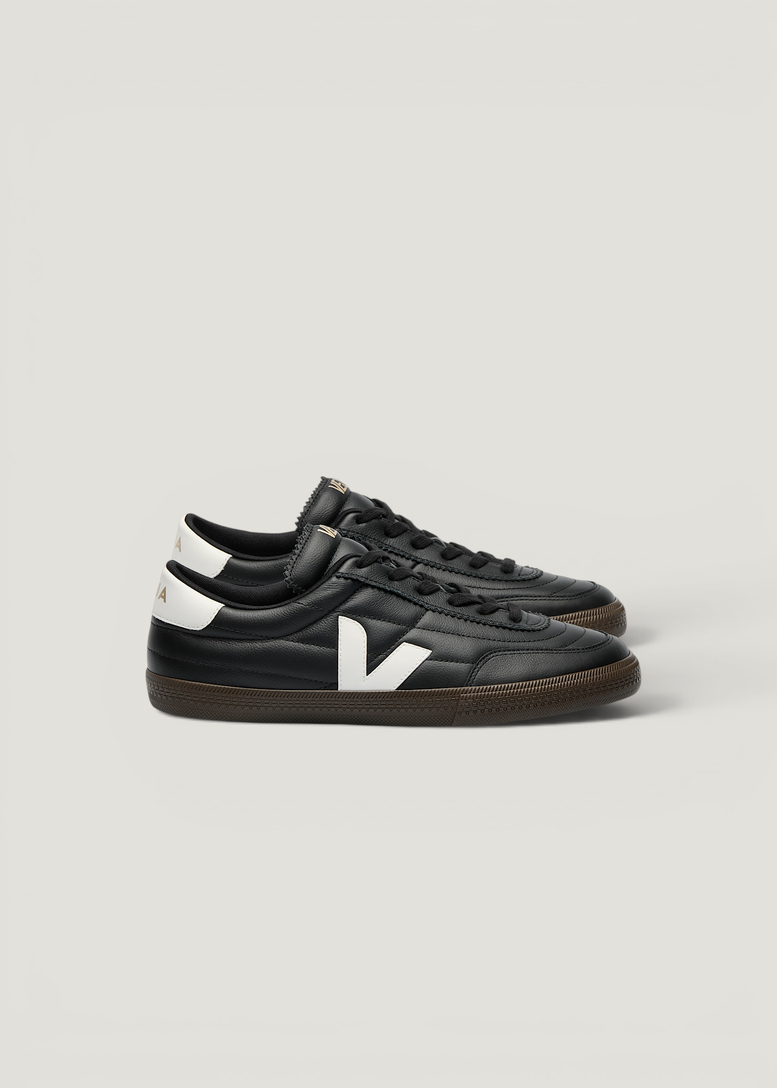 Baskets en cuir | noir "Panenka o.t leather - black_white", Veja, photo 1