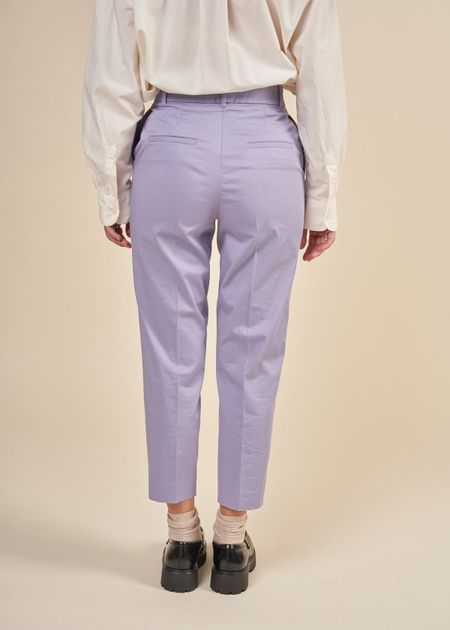 Bundfaltenhose aus Bio-Baumwolle | Violett "warmaar light purple stone", Armedangels, Foto 4