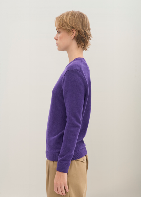 Pull en laine mérinos recyclée | violet "women classic merino wool crew - ultra violet", Colorful Standard, photo 2