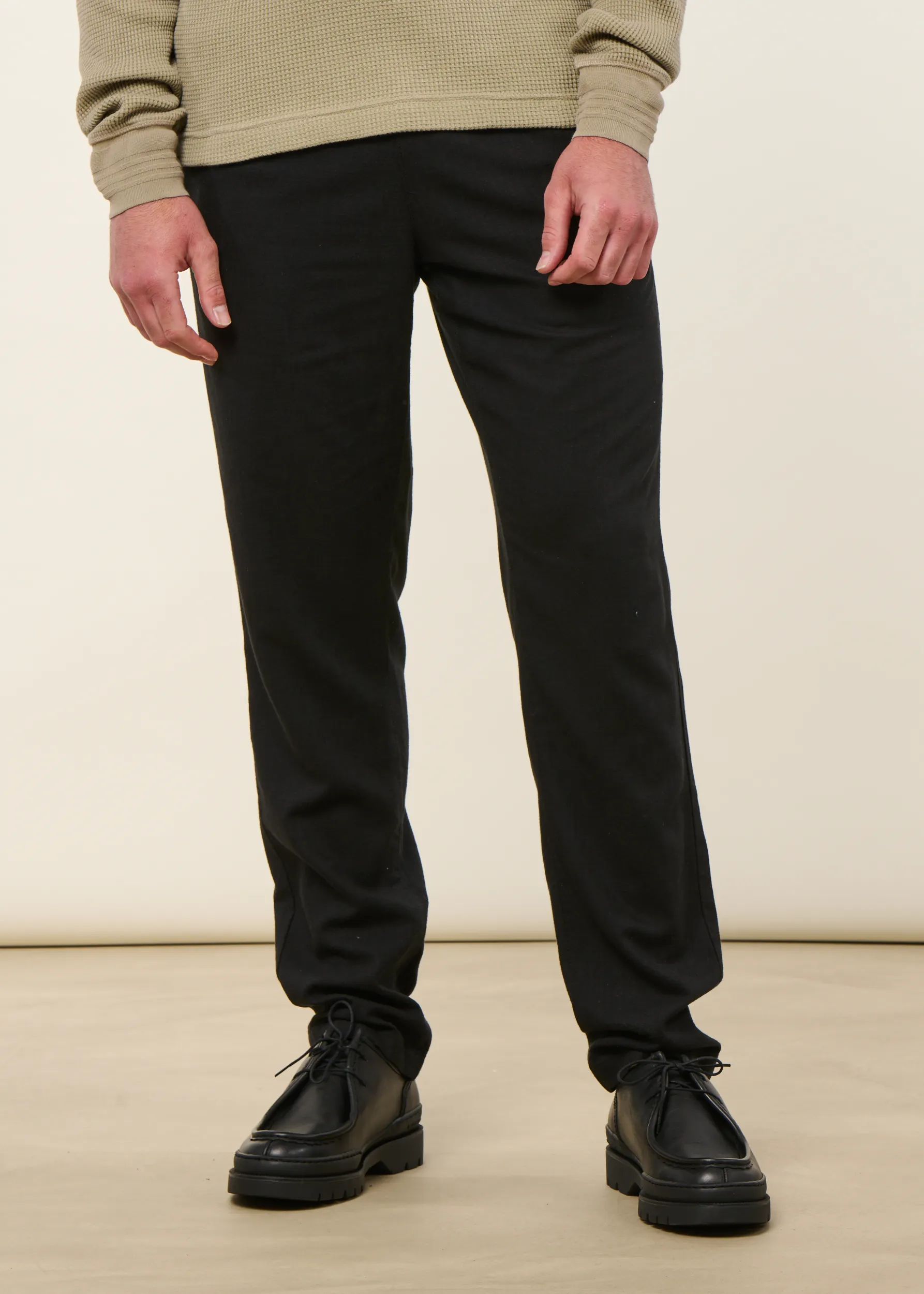 Pantalon droit en lyocell et lin bio | noir "Tim linen-mix pant vegan - black jet", Knowledge Cotton Apparel, photo 4