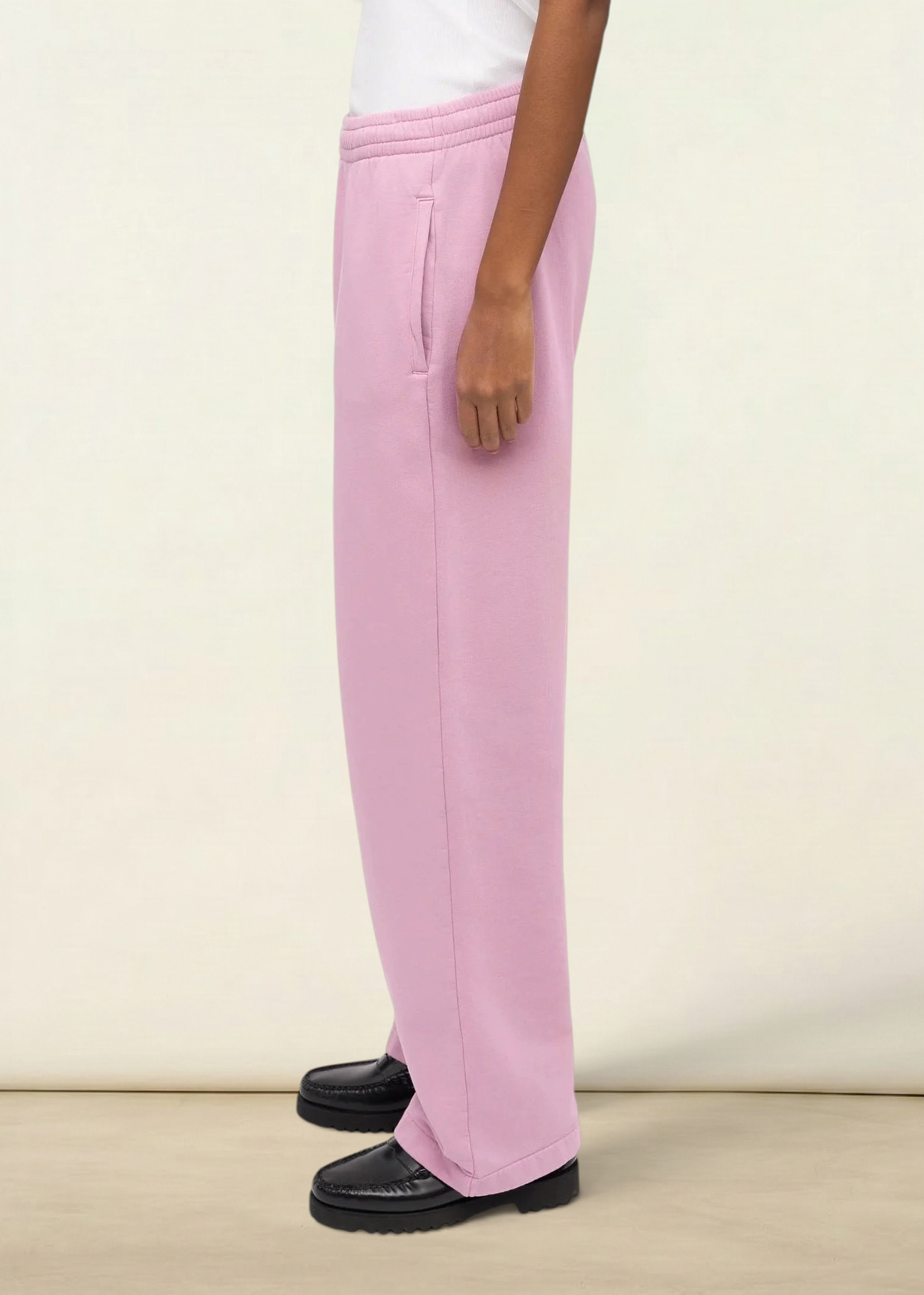 Jogging ample en coton bio | rose "organic straight leg sweatpants - cherry blossom", Colorful Standard, photo 4
