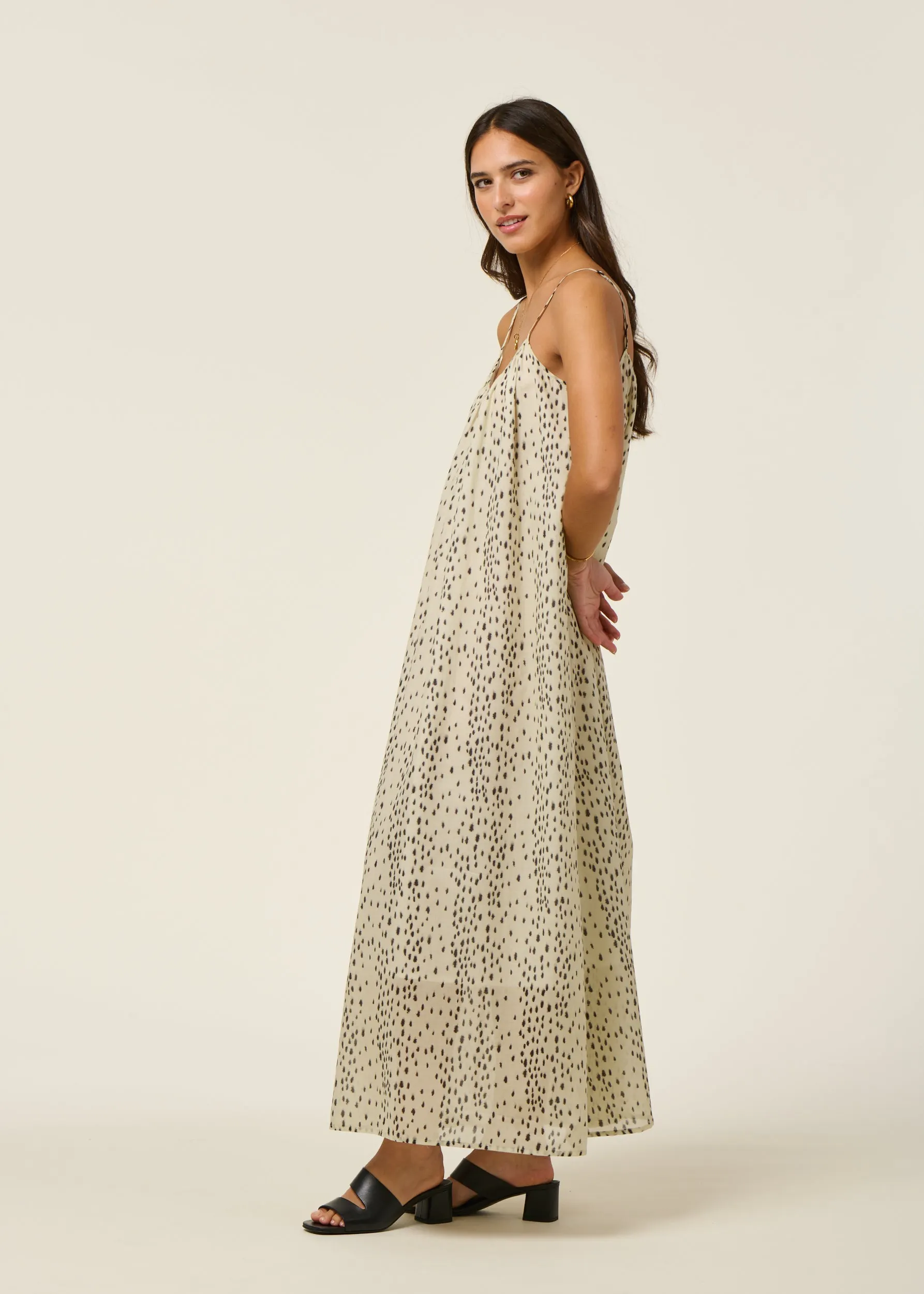 Robe longue ample en coton bio | écru "tova - dalmatian dots", Jan'n June, photo 5
