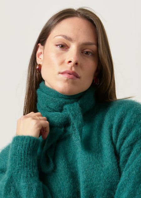 Écharpe triangle en mohair certfiée | vert émeraude "lula", WeDressFair, photo 2