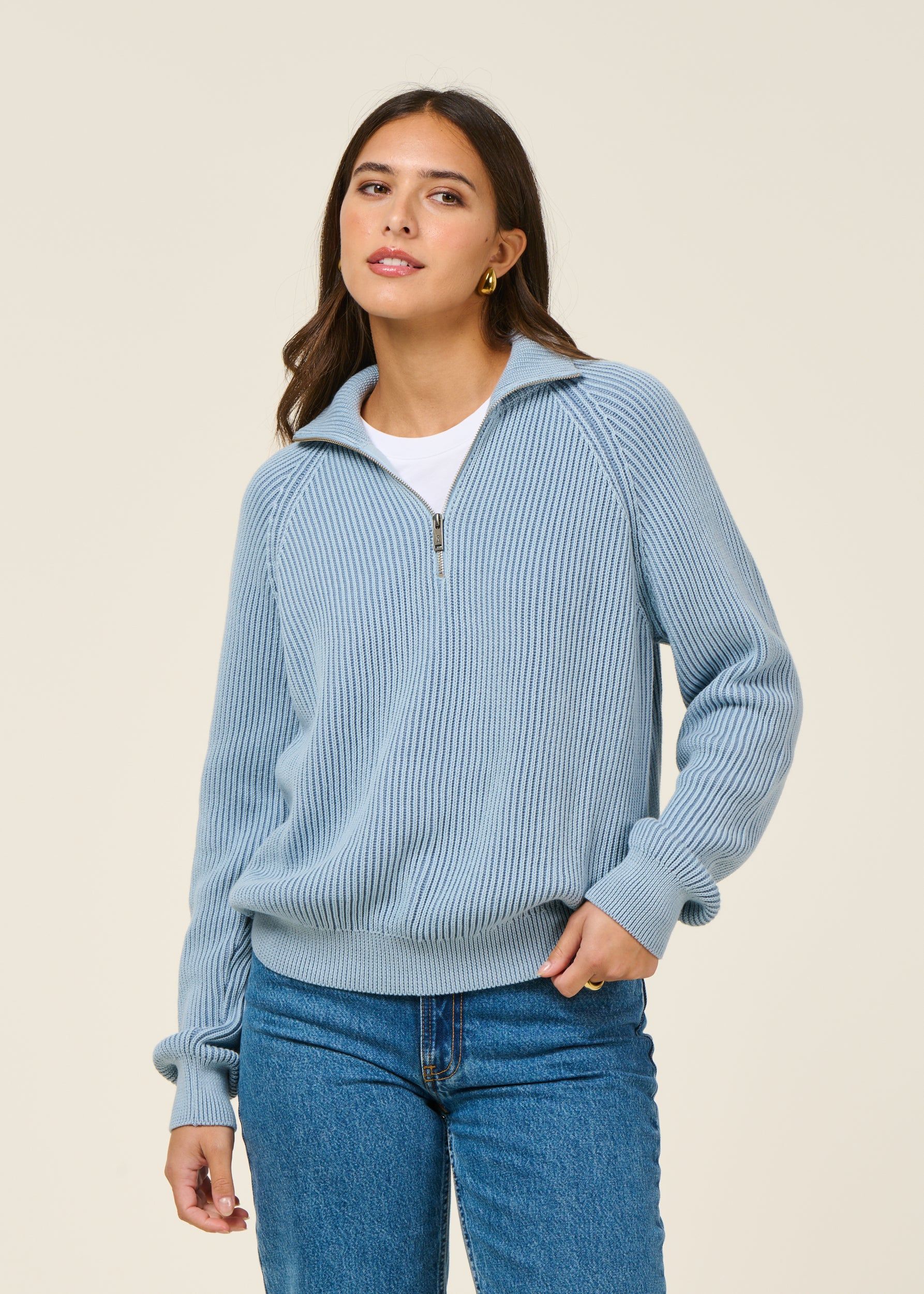 Pull col camionneur en coton bio | bleu clair "troyer vanisé knit sweater - dark blue glow", Armedangels, photo 1