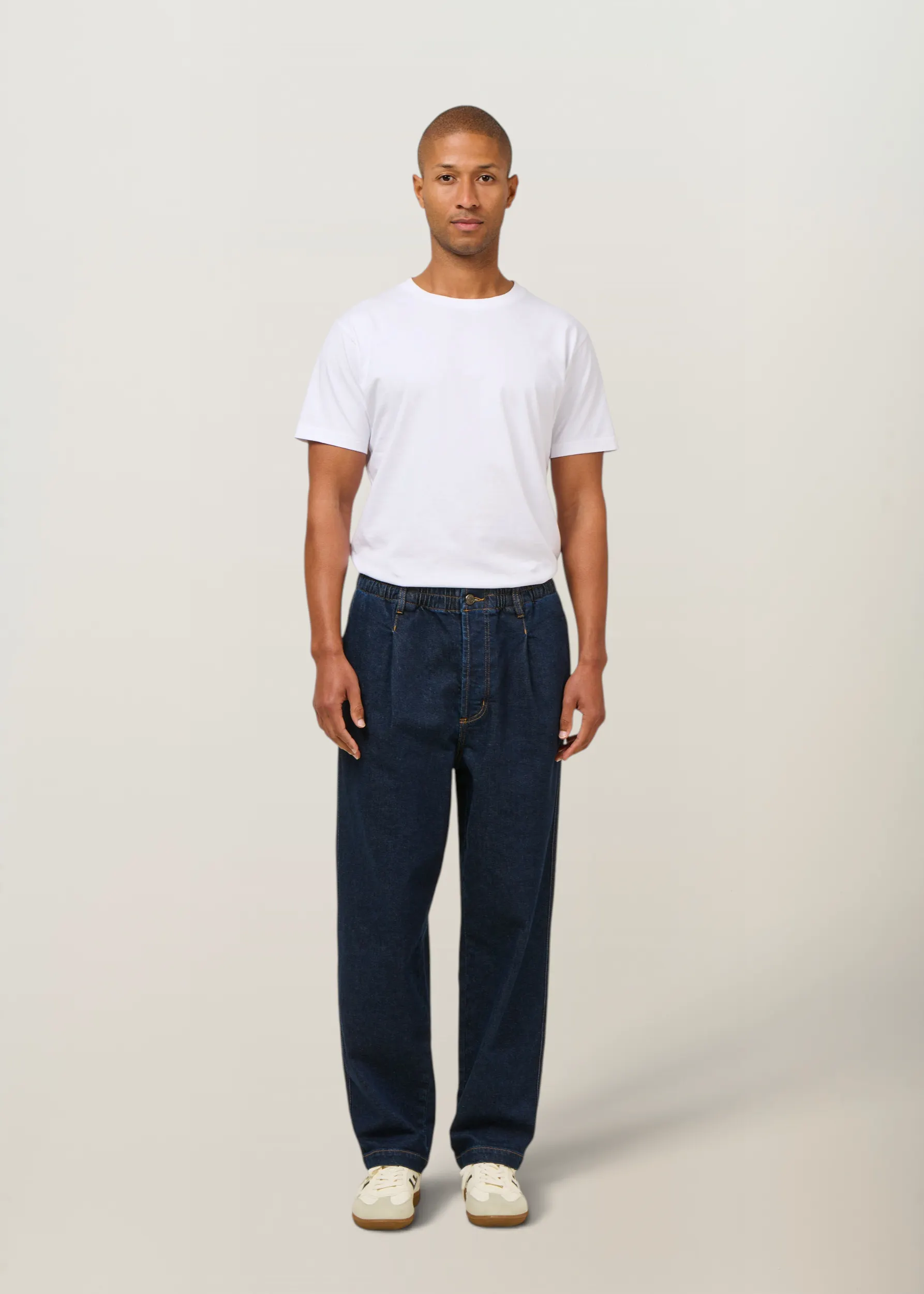 Jean large en coton bio | bleu "dark clean denim luc pants", Thinking Mu, photo 3
