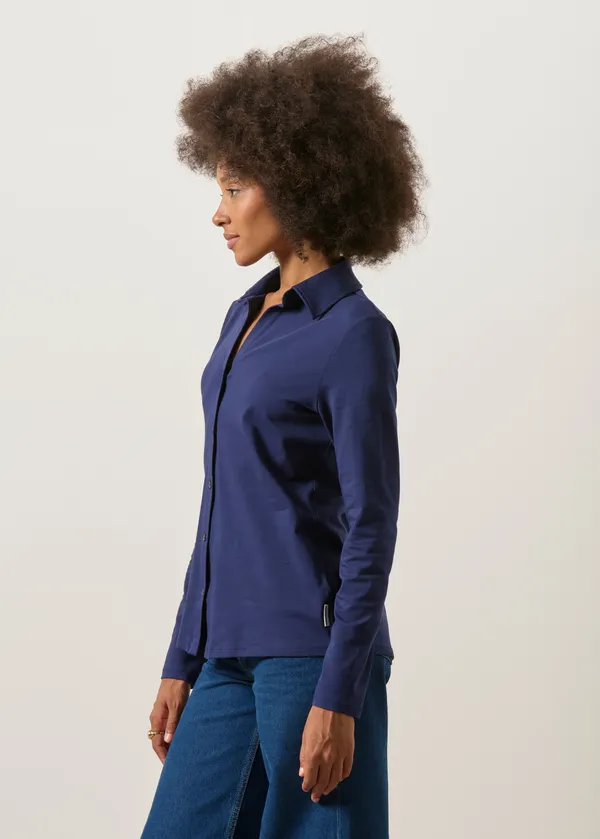 Chemise en coton bio | bleu marine "Nalaannia blouse | tinted navy", Armedangels