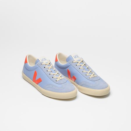 Baskets en cuir | bleu "volley - olympe orange fluo calcaire" - Veja