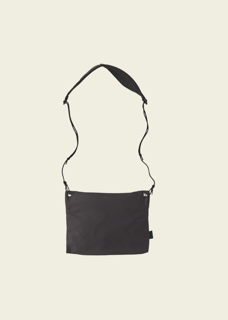 Sacoche en matières recyclées | noire "terravia sacoche - black" - Patagonia