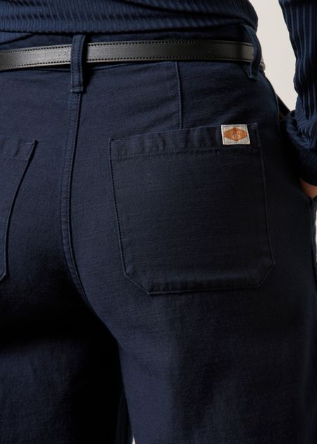 Pantalon droit en coton bio | bleu "Wendy pants back sateen indigo" - Nudie Jeans