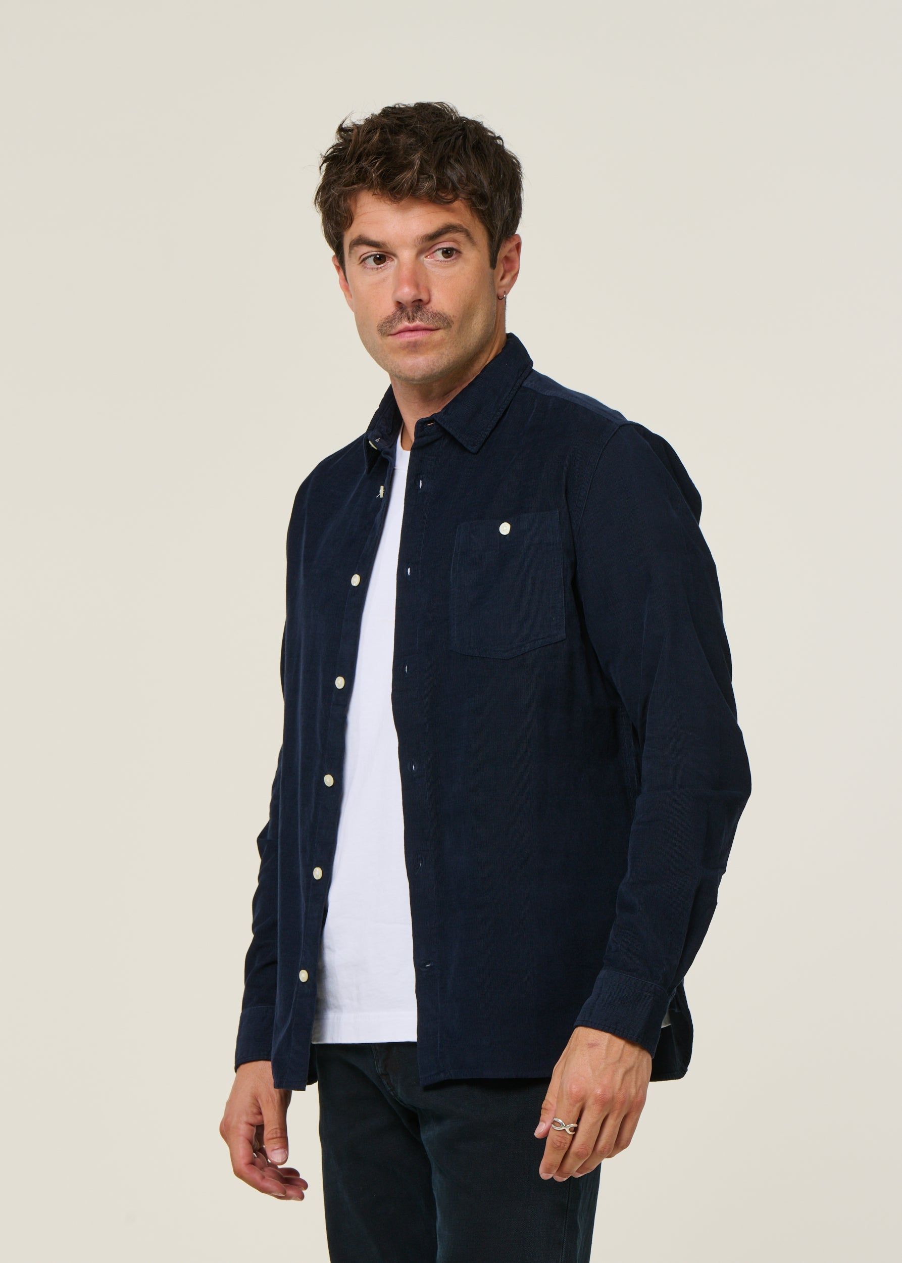 Chemise velours côtelé en coton bio | marine "corduroy shirt total eclipse", Knowledge Cotton Apparel, photo 1