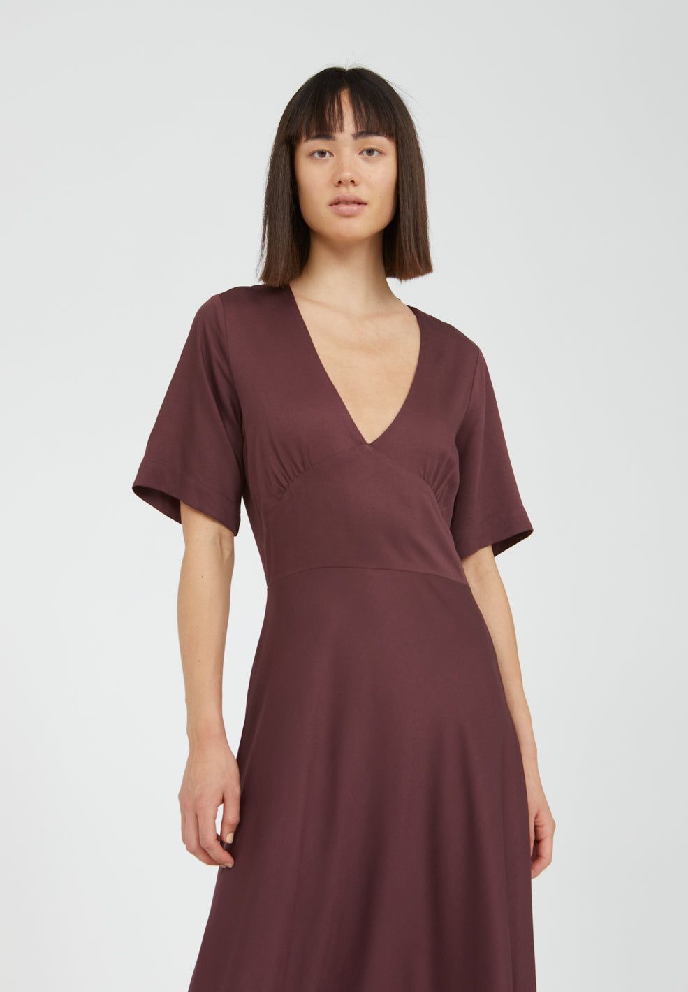 Robe longue col v aubergine en lenzing - rosamaary, Armedangels, photo 2