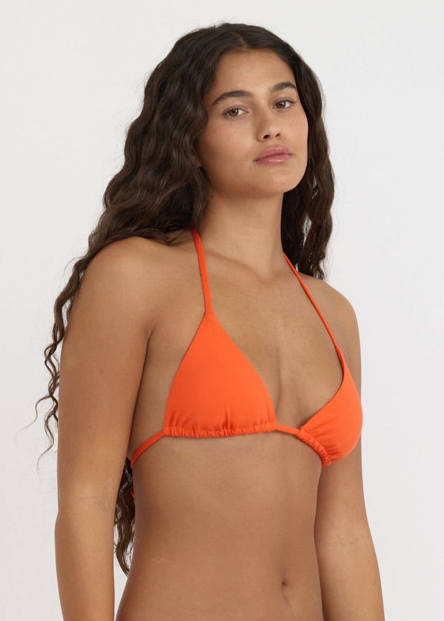 Haut de maillot en matières recyclées | orange "swim triangle bikini top - blood orange", Organic Basics, photo 2