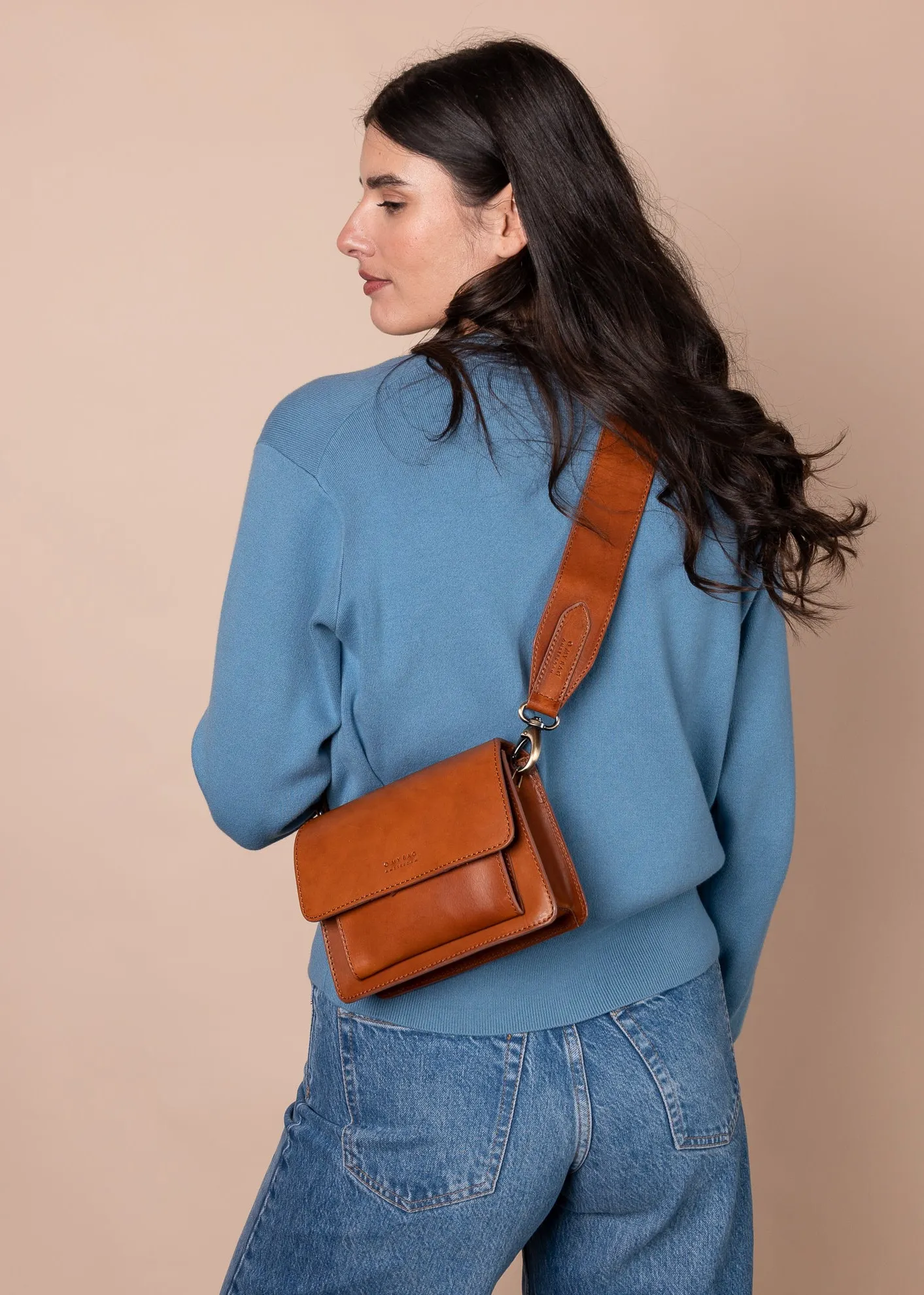 Sac bandoulière en cuir certifié | marron "harper mini cognac classic leather", O My Bag, photo 2