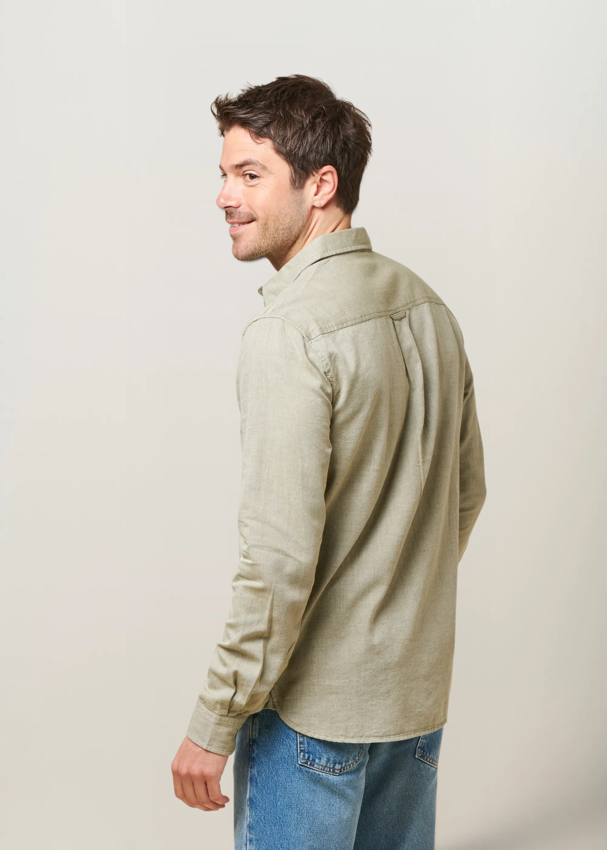 Chemise en coton biologique | vert "regular fit light twill shirt burned olive", Knowledge Cotton Apparel, photo 3