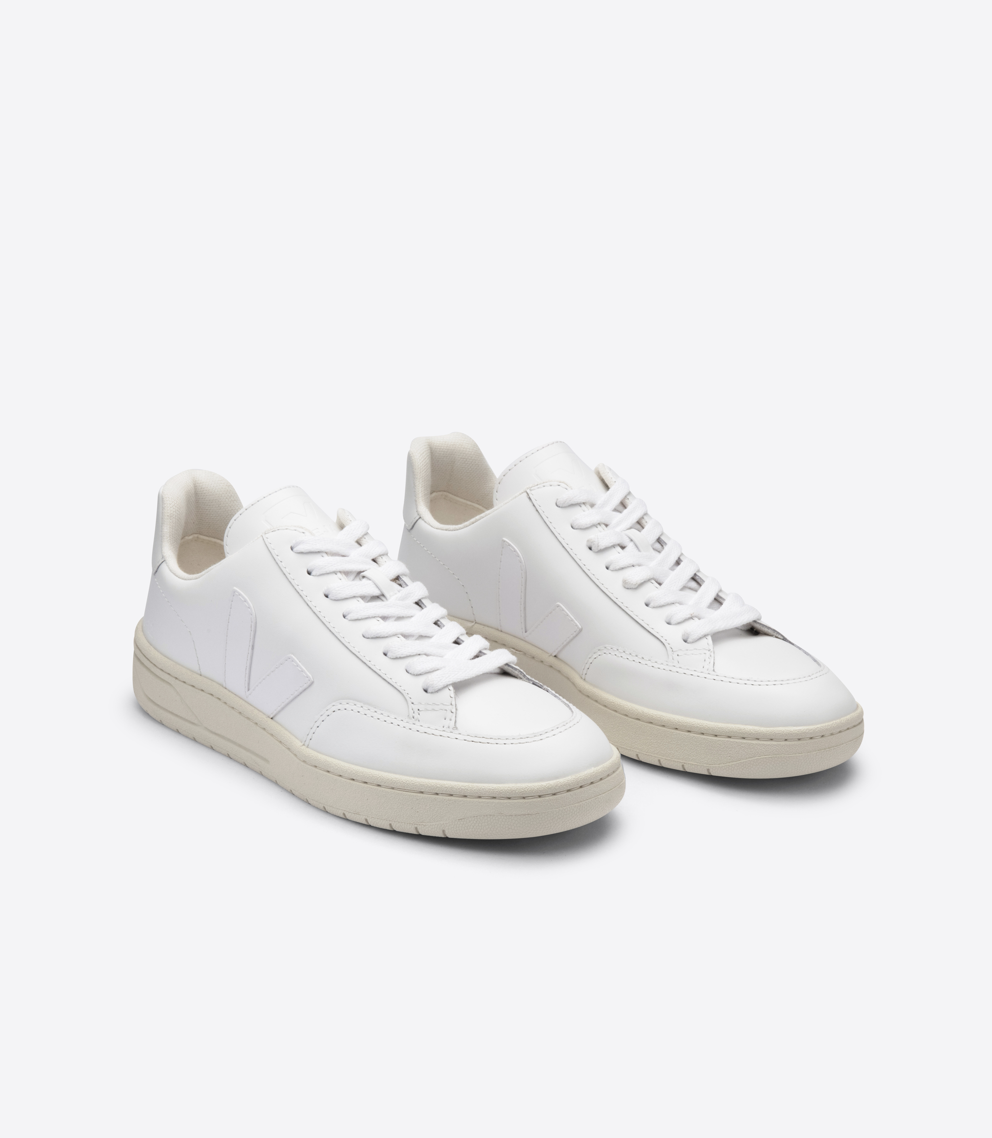 Sneaker aus zertifiziertem Leder | Weiß "v-12 leather extra-white", Veja, Foto 2