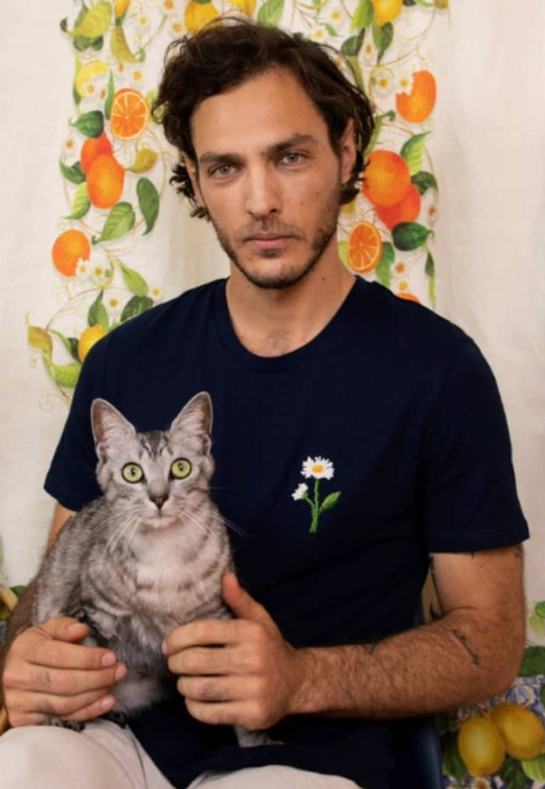 T-shirt brodé marine en coton bio - marguerites, Johnny Romance, photo 1