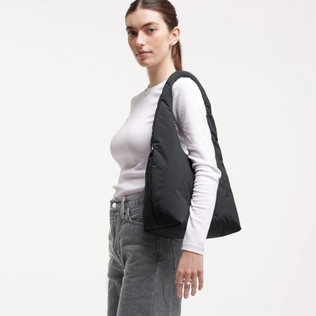 Sac épaule en matière recyclée | cloud shoulder bag monochrome black, Got Bag, photo 2