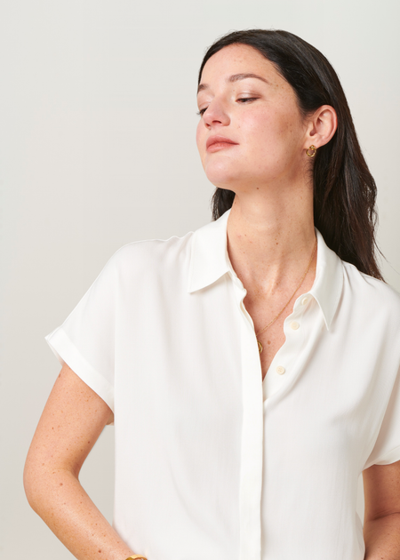 Chemisier en ecovero | blanc "larisaana off white", Armedangels, photo 3