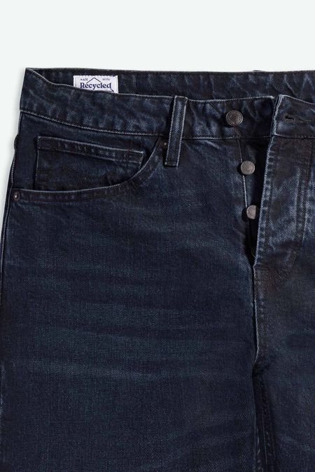 Jean fuselé en coton bio | bleu noir "addo - xavier blue black worn", Kings of Indigo, photo 6