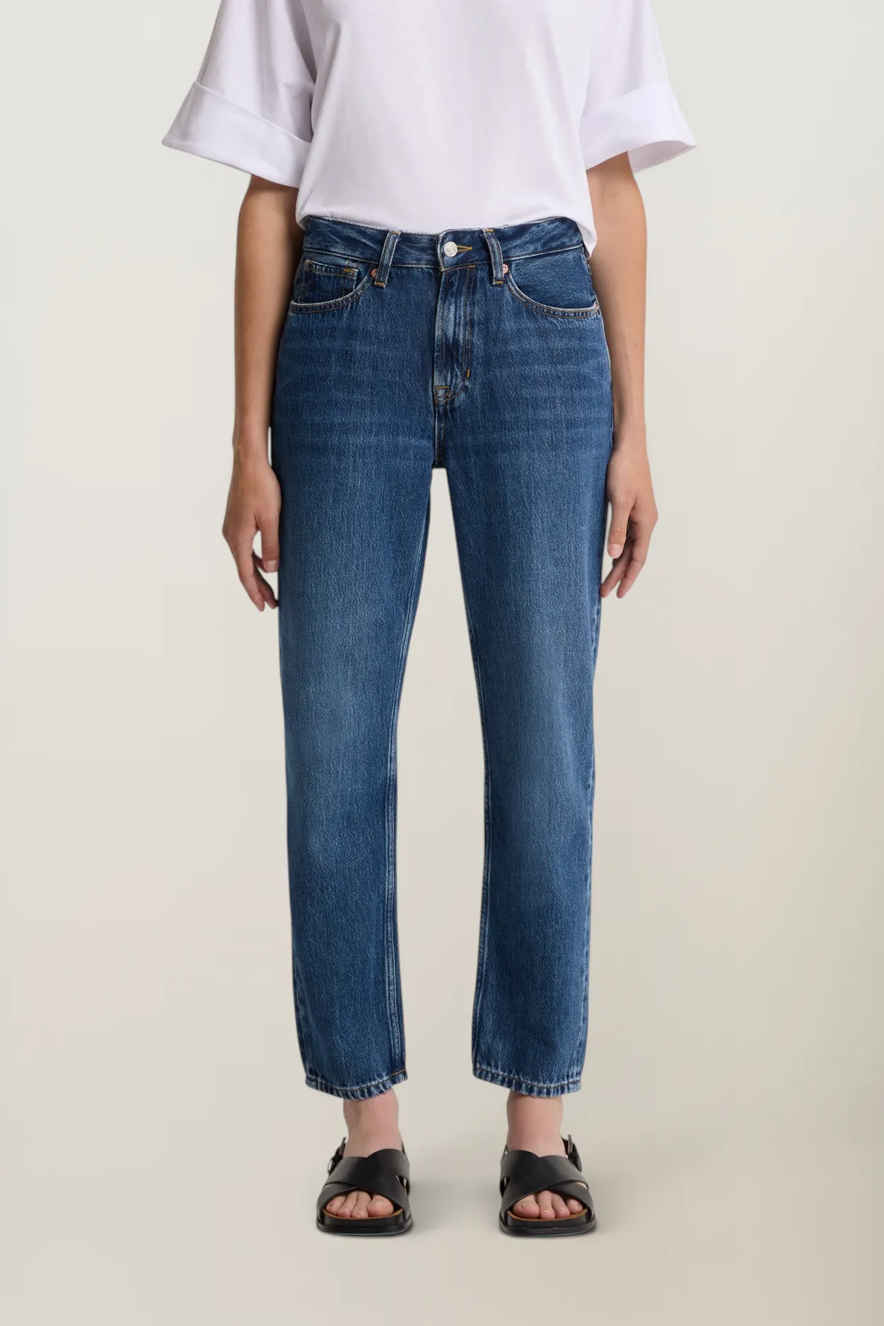 Jean mom en coton biologique et en tencel | bleu "Caroline lewisboro mid used", Kings of Indigo, photo 2