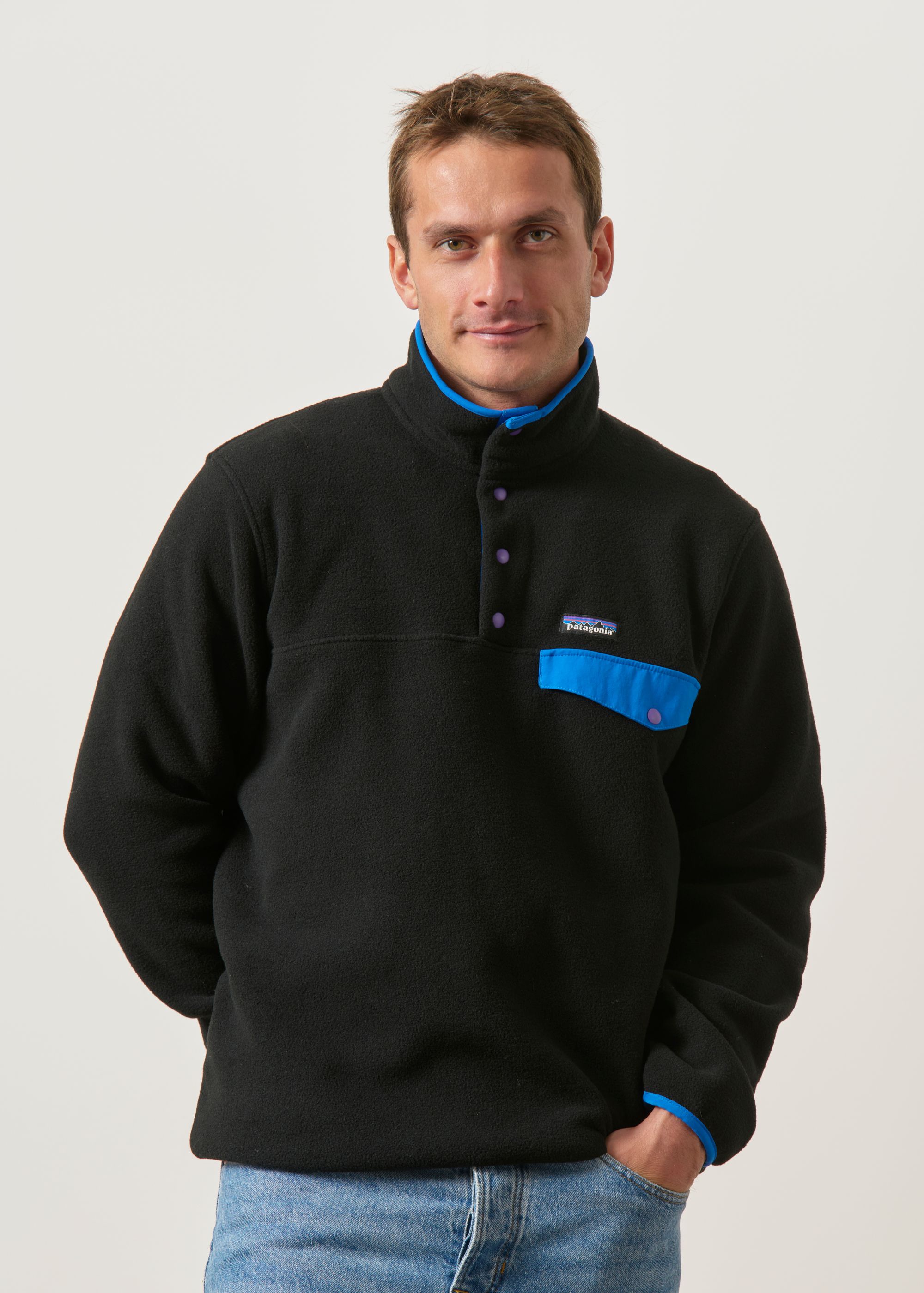 Fleece aus recycelten Materialien | Schwarz und Blau "Lw synch snap-t p/o - blkp", Patagonia, Foto 1