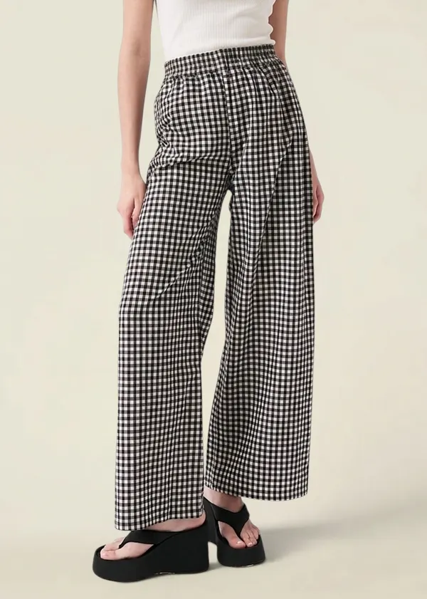 Pantalon léger en coton bio et polyester recyclé | vichy blanc noir "Crush pants - vichy black cream", AMT Studio