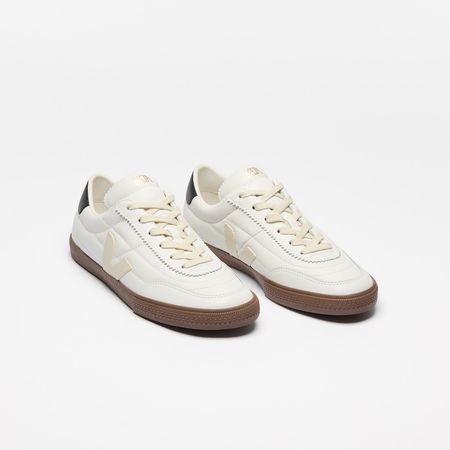Baskets en cuir | blanc "panenka - white_black_bark" - Veja