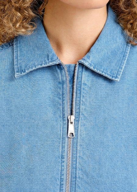 Veste denim léger en coton bio | bleu clair "jacket sunna denim light blue" - Dedicated