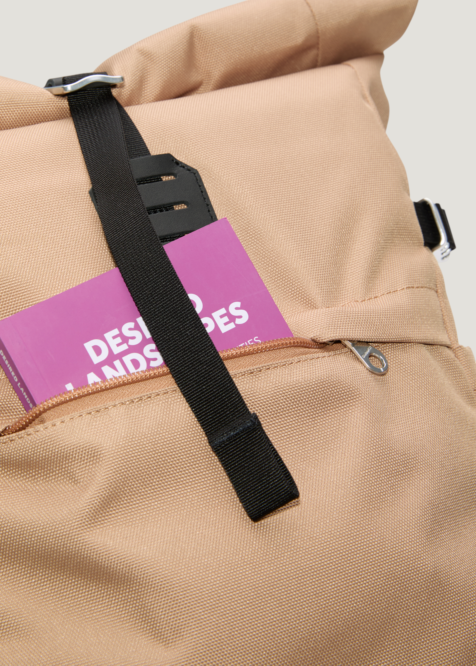 Sac à dos 23l en matière recyclée | beige "Icon rolltop backpack 14" - beige", Sandqvist, photo 5