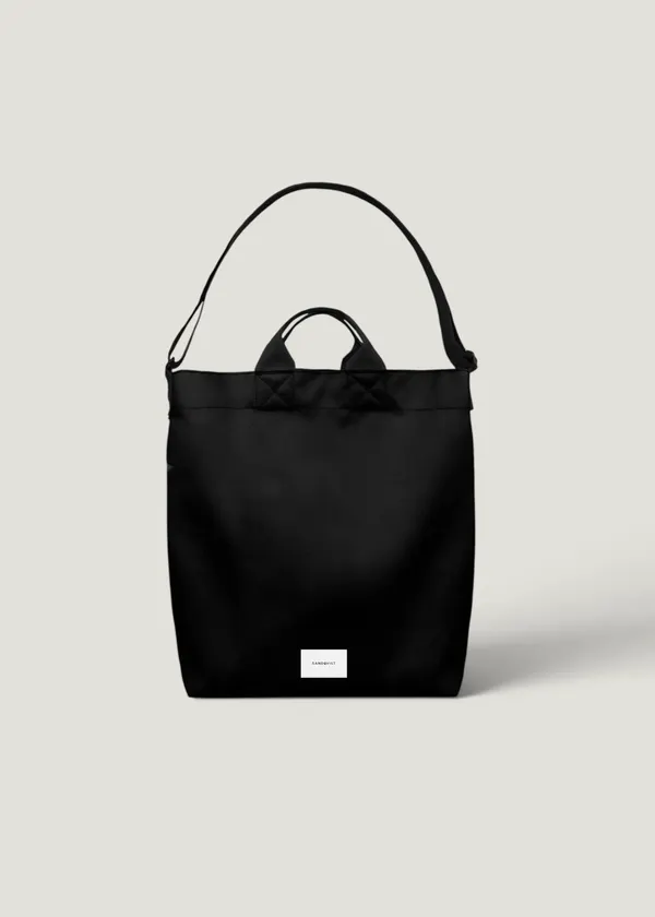 Sac tote/bandoulière 19l en matière recyclée | noir "ground shopper bag - black", Sandqvist