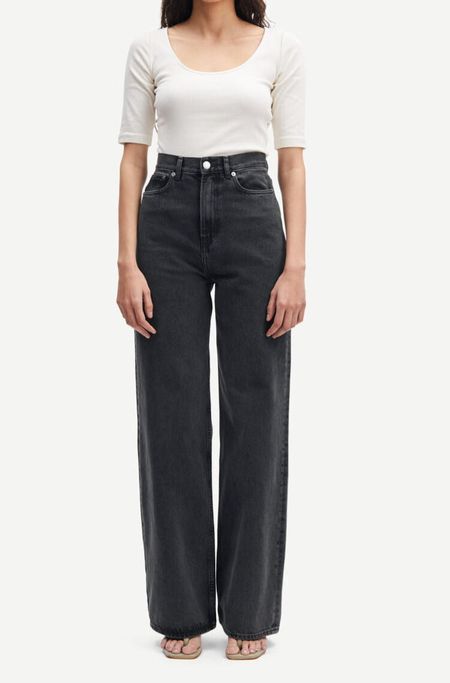 Jean ample noir délavé en coton bio et recyclé | rebecca jeans black dust