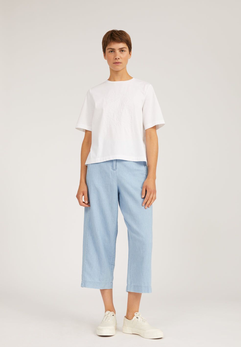 Pantalon ample 7/8 en coton bio bleu ciel - karunaa, Armedangels, photo 2