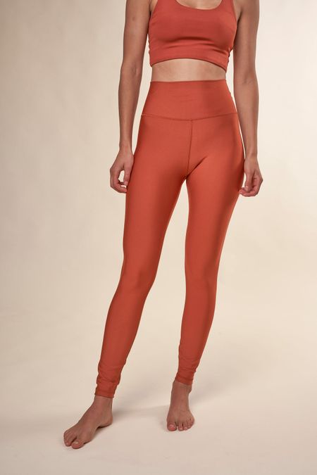 Legging en matières recyclées | terracotta "active high-rise legging dark amber"