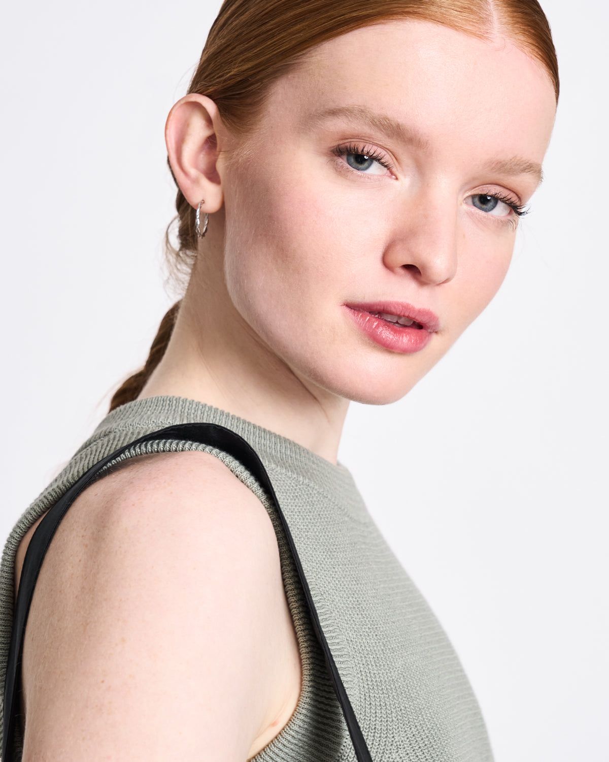 Pull sans manches en maille de coton bio | vert "garda muted sea spray", Jan'n June, photo 2