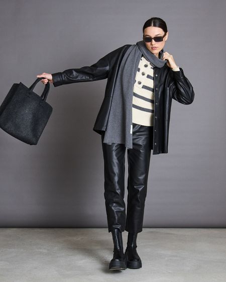 Schwarze beschichtete vegane Hose aus Bio-Baumwolle - the vegan coated black, Jan'n June, Foto 6