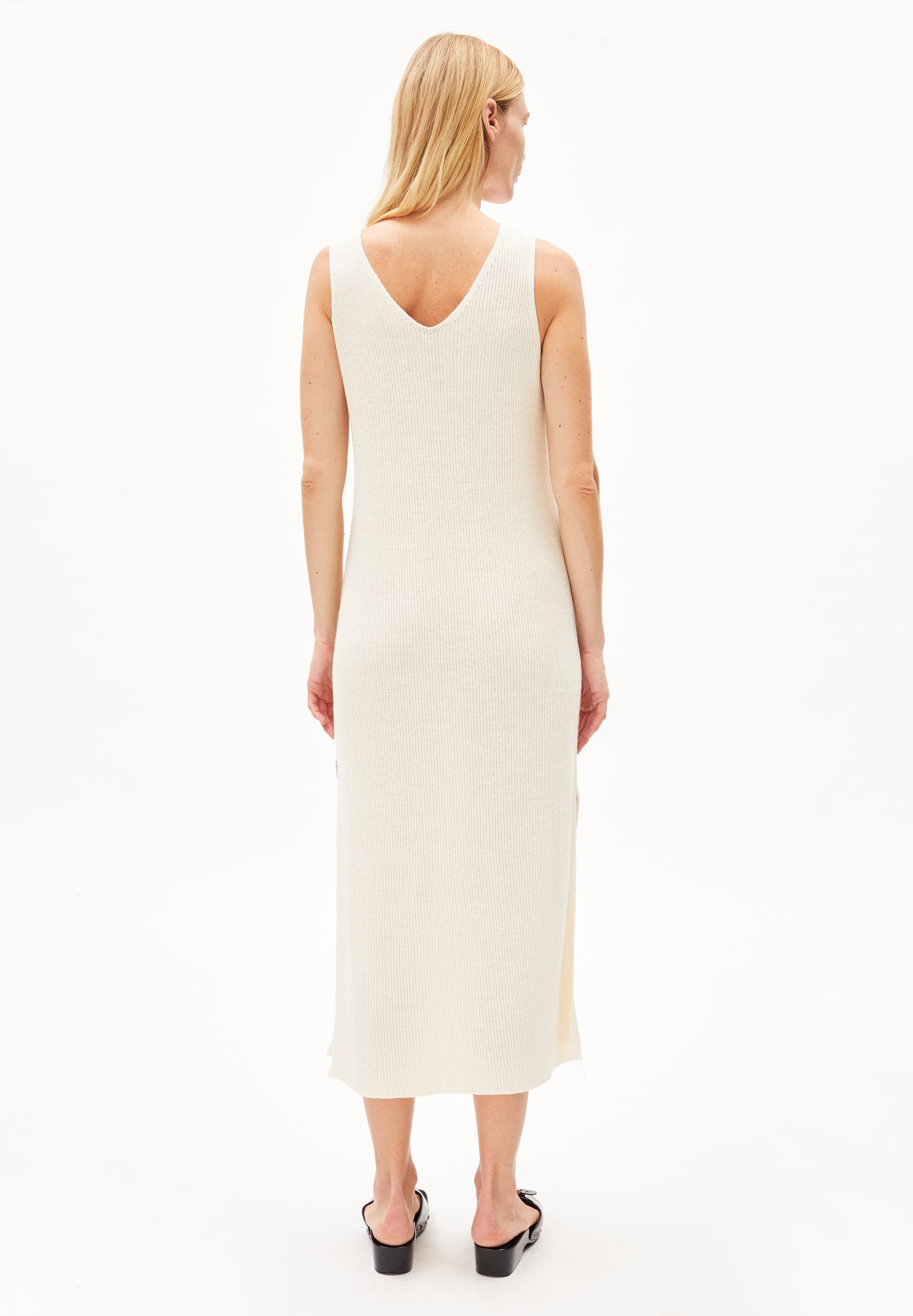 Robe longue en matières recyclées | écru "caroliniaa lino off white", Armedangels, photo 2