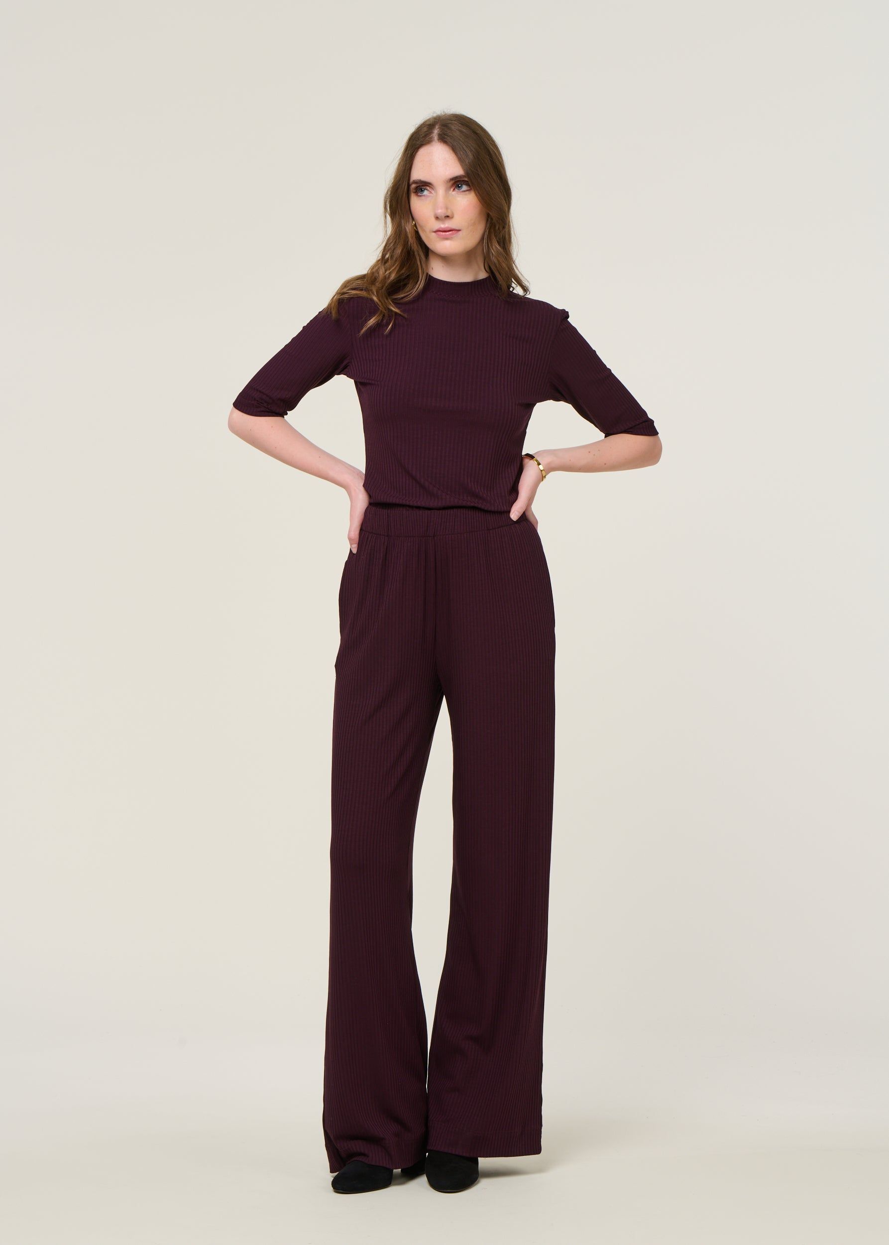 Fließende weite Hose aus Tencel | Aubergine "smilla - cherry lacquer", Jan'n June, Foto 1
