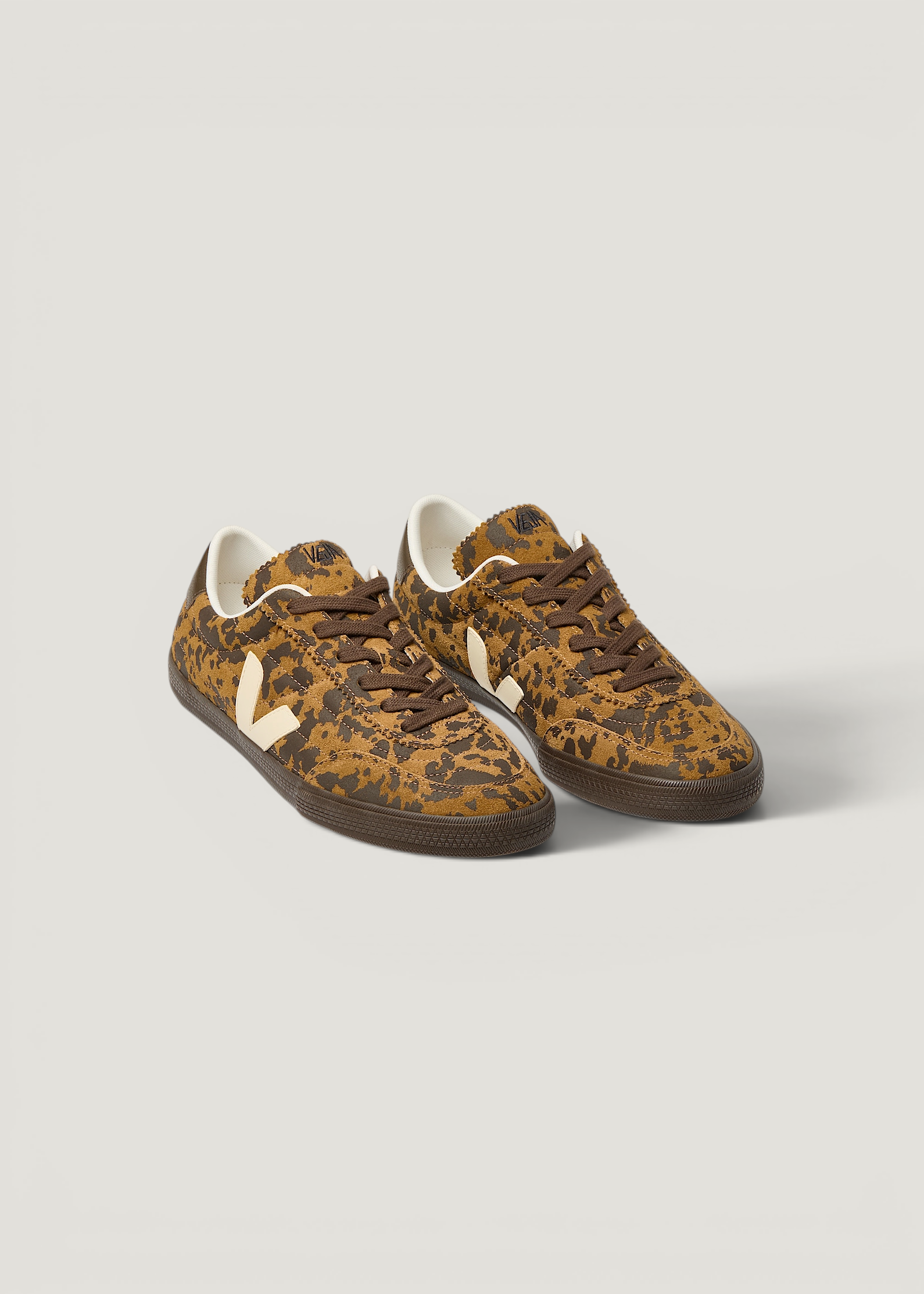 Baskets en cuir suède | marron "Panenka suede - camel-wild-country", Veja, photo 3