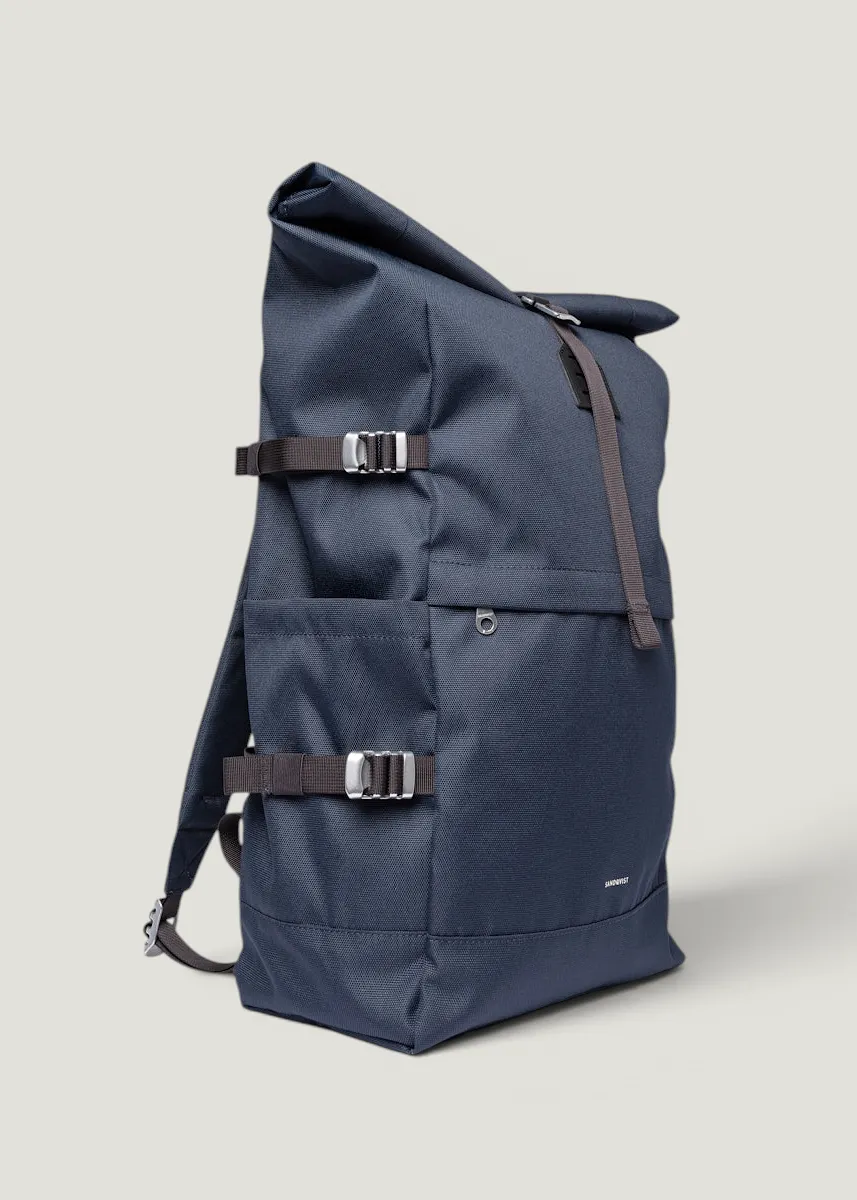 Sac à dos 26l en matières recyclées | bleu "icon rolltop backpack l - navy with black leather", Sandqvist, photo 2