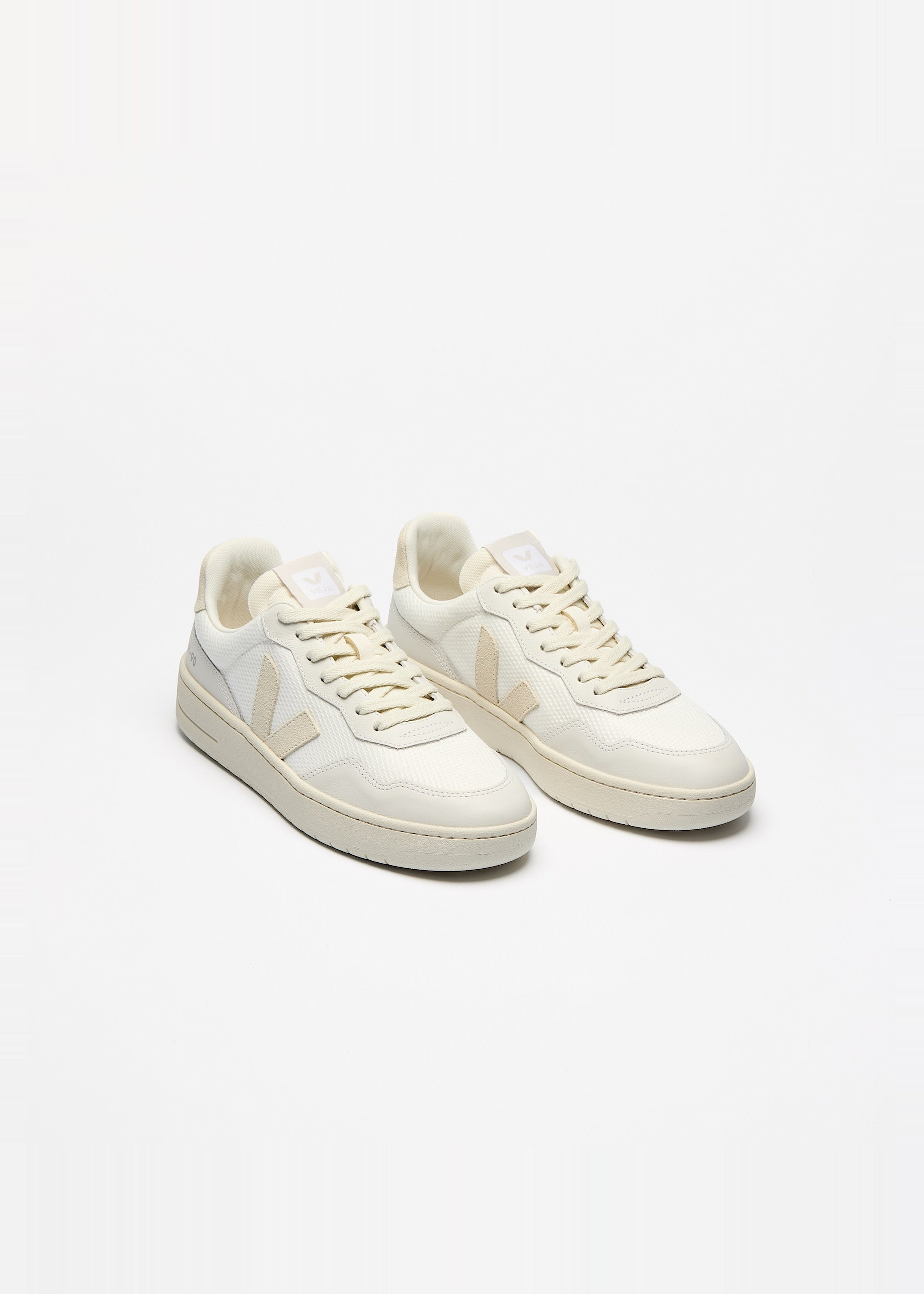 Baskets en matières recyclées | ecru "v-90 white pierre", Veja, photo 2