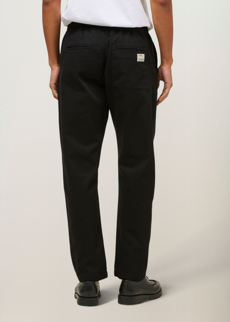 Pantalon droit en coton bio | noir "black travel pants", Thinking Mu, photo 3