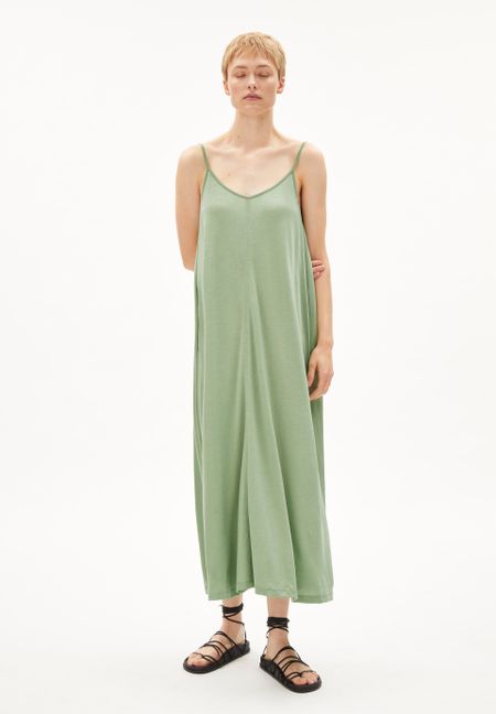 Robe longue verte en tencel et coton bio - sarinyaa smith green
