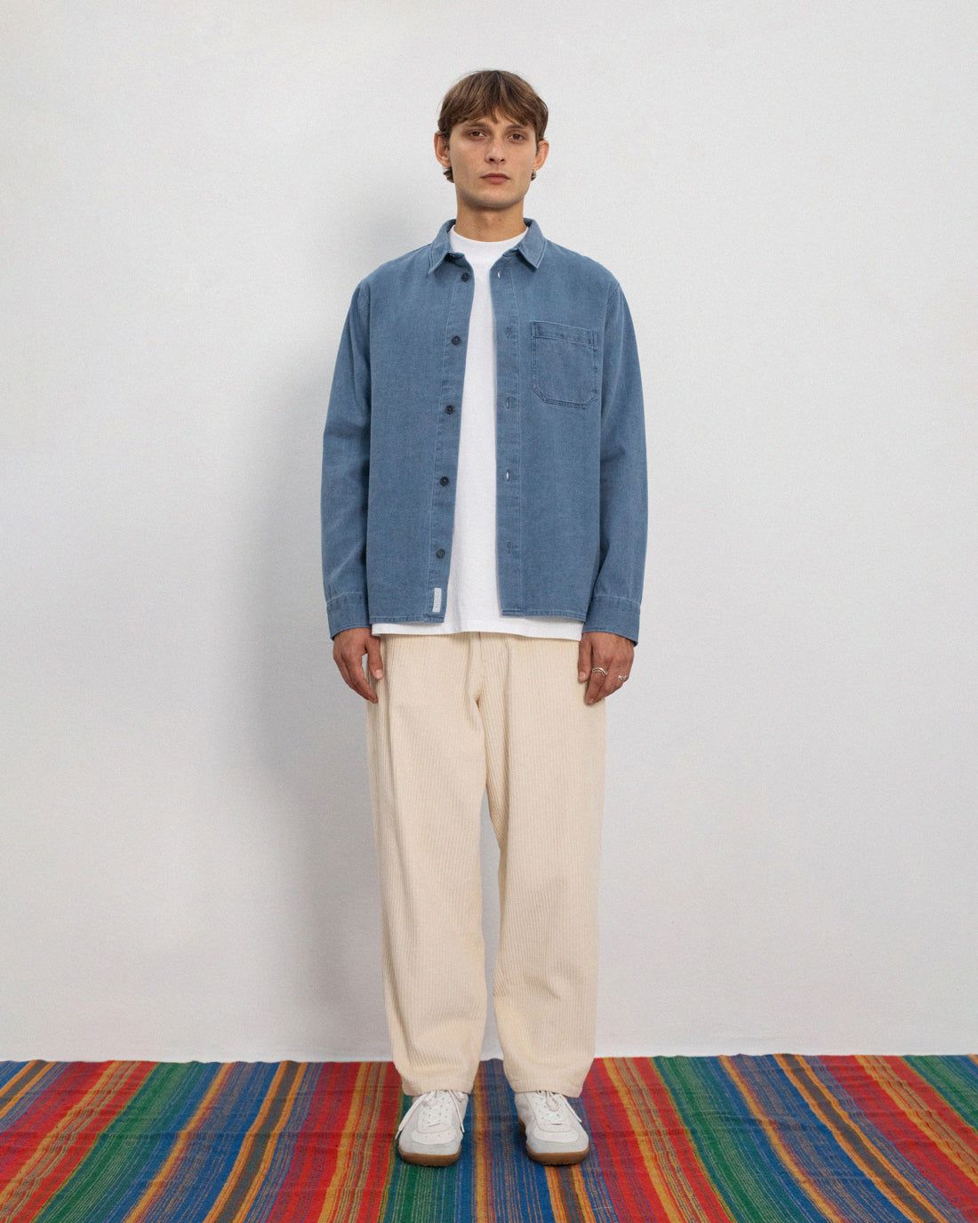 Jeanshemd aus Bio-Baumwolle | Blau "Leisure shirt recycled cotton - washed denim", Rotholz, Foto 3