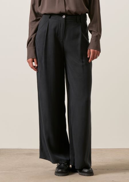 Pantalon ample à pinces en tencel | noir "Black molly pants" - Thinking Mu