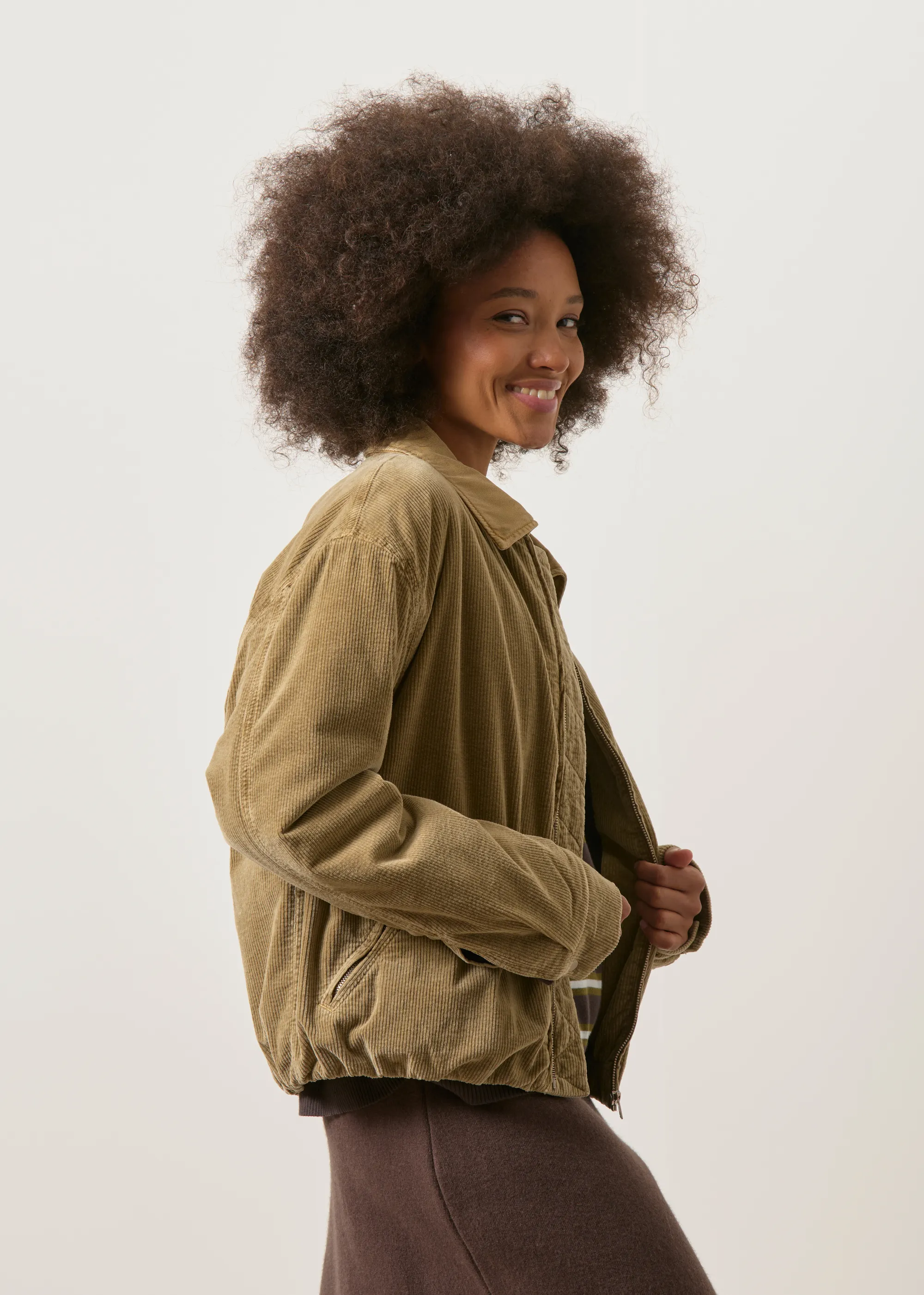 Veste doublée en velours coton bio | camel "Padded cord iconic å jacket", Armedangels, photo 5